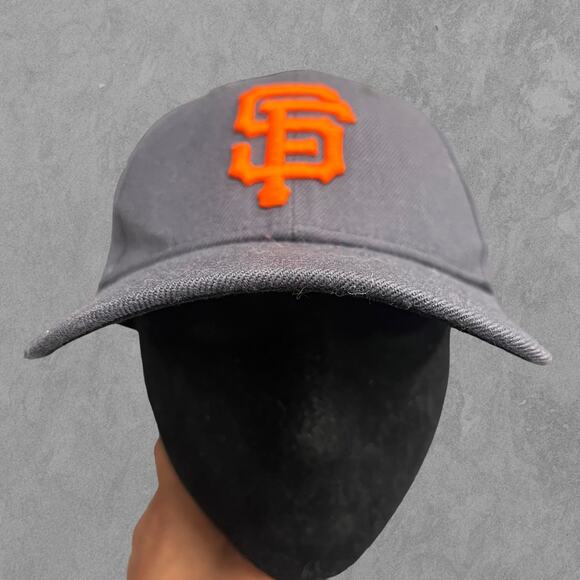 Nike San Francisco Giants Legacy 9 Strap Back Hat - Picture 1 of 10